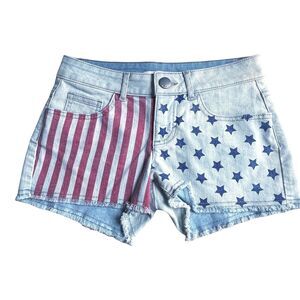 No Boundaries Sz S Stars and Striped Denim Bootie Shorts Fringed Hem Lt Wash